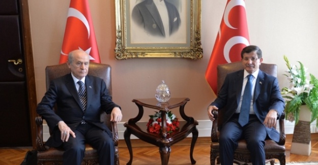 Davutoğlu-Bahçeli görüşmesi başladı