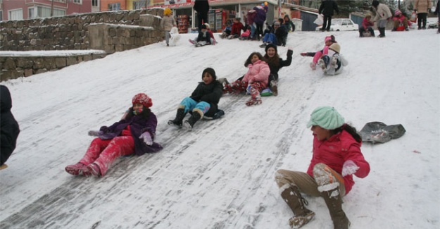 İstanbul’da yarın okullar tatil mi! Açıklama geldi