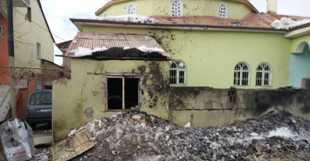 VAN'daki PKK bombası camiyi harabeye çevirdi