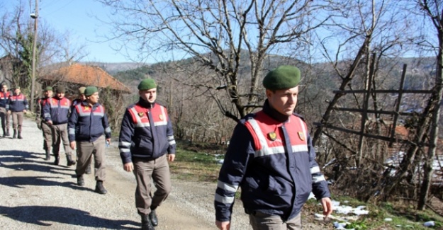 Arama çalışmalarına jandarma da destek veriyor