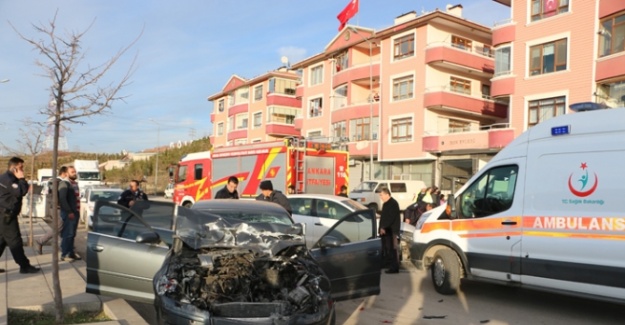 Başkent’te kaza: 4 polis yaralı