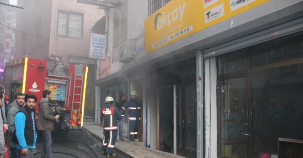 Beyoğlu’nda tarihi hamamda yangın paniği