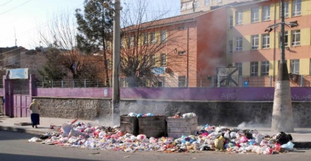 Diyarbakır ’çöp kent’e büründü