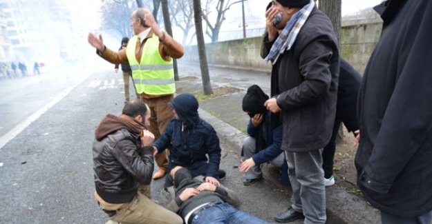 Fransa polisinden PKK yandaşlarına müdahale: 17 gözaltı