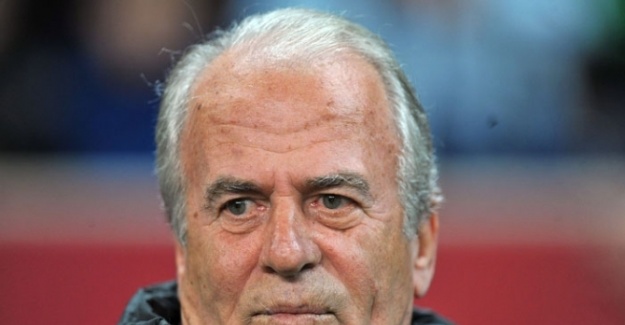 Mustafa Denizli takımla vedalaştı