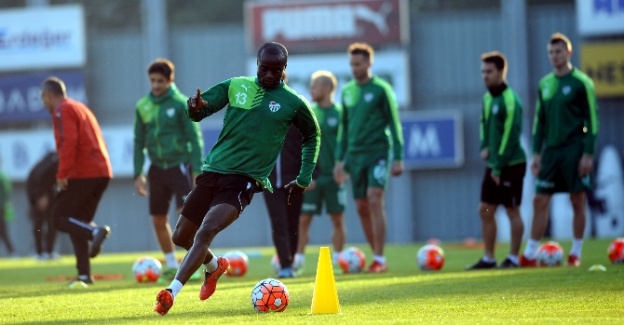 Bursaspor Kasımpaşa hazırlıklarını sürdürdü