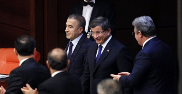 Başbakan Davutoğlu’ndan gece yarısı Genel Kurul sürprizi