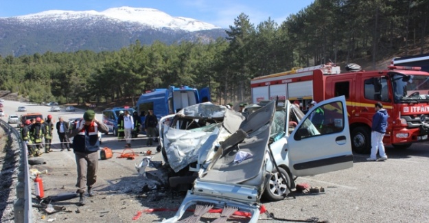 Denizli’de feci kaza: 4 ölü