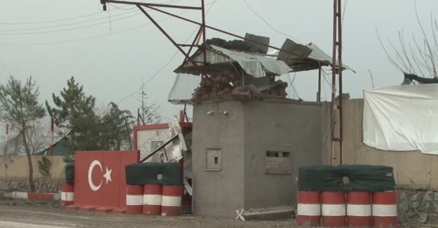 Diyarbakır’da karakola bombalı saldırı: 3 şehit, 24 yaralı