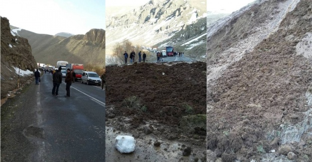 Heyelan karayolunu trafiğe kapattı