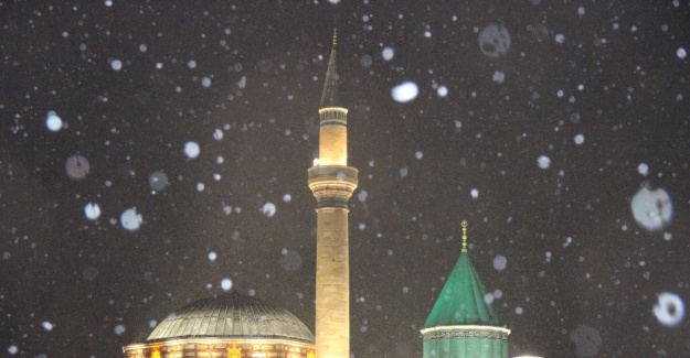 Konya’ya Mart karı yağdı