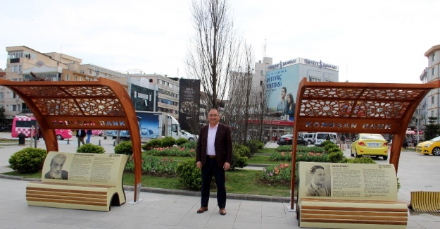 Necip Fazıl ve Nazım Hikmet yan yana