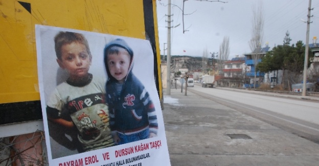 Bu çocukların yerini söyleyene 100 bin lira para ödülü