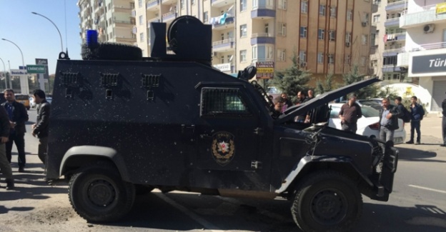 Polise bombalı saldırı: 3 polis yaralı