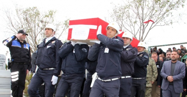 Şehit polis Alagöz toprağa verildi