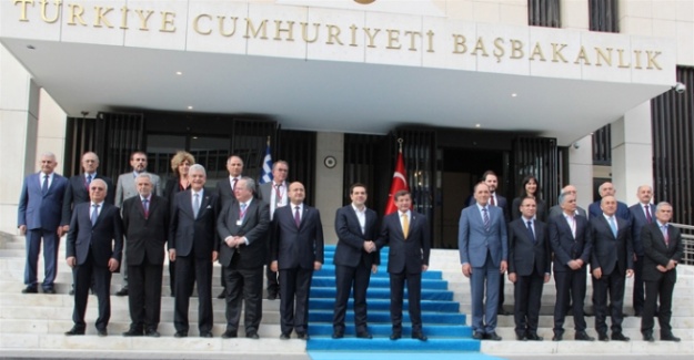 Türkiye ve Yunanistan ’aile fotoğrafı’ çektirdi