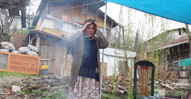 Ünlü şarkıcının kardeşi sokakta kaldı