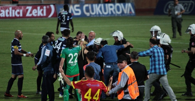 Adana’da saha karıştı: Kulüp müdürüne uçan tekme