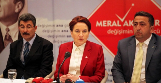 Akşener: Vız gelir, tırıs gider!