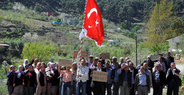 Bu da ’evlenmek istiyoruz’ eylemi !