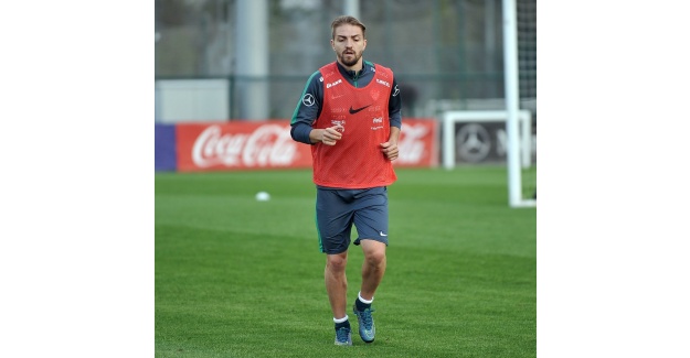 Caner Erkin neden kadro dışı bırakıldı ?