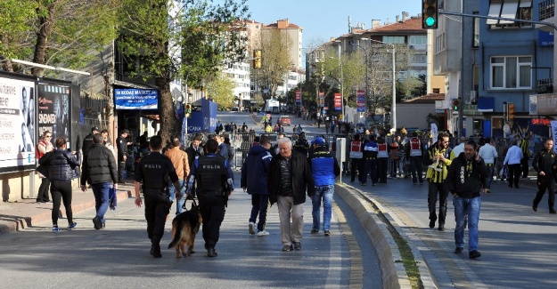 Fenerbahçe maçı öncesi Kadıköy'de silahlı kavga: 5 yaralı