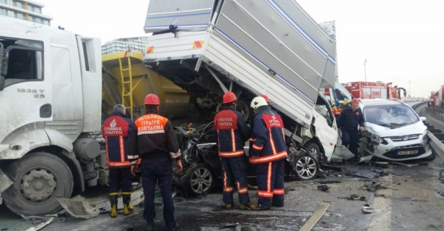 İstanbul’da zincirleme kaza: 1 ölü