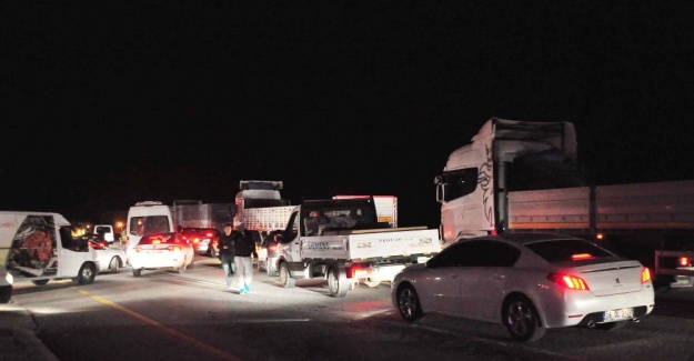 Yol kenarındaki kablolar polisi alarma geçirdi