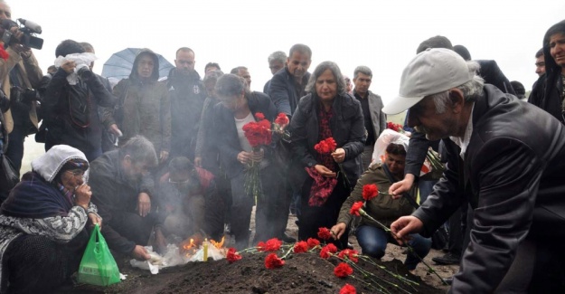 78 yıl sonra tabuta konuldular