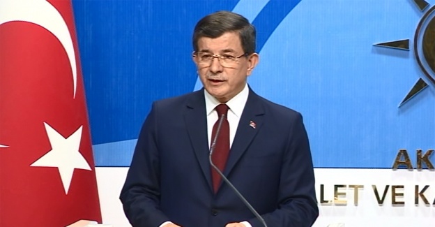 Başbakan Davutoğlu açıkladı: AK Parti olağanüstü kongreye gidiyor