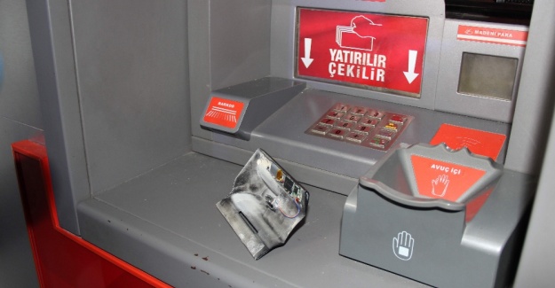 ATM’de gizli kamera bulundu