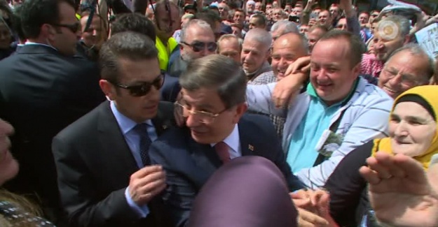 Bosna Hersek’te Davutoğlu’na yoğun ilgi