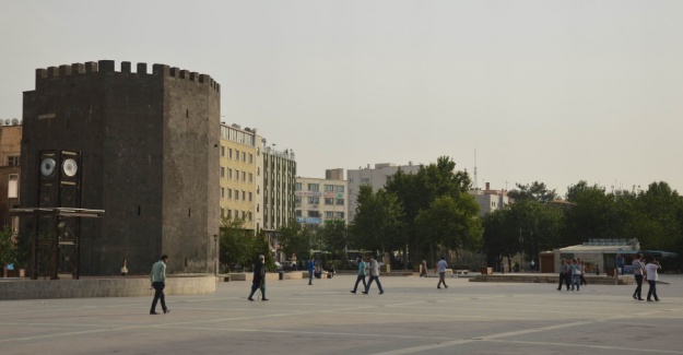 Diyarbakır’da Cumhurbaşkanı seferberliği