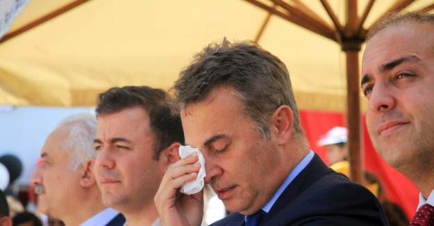 Fikret Orman gözyaşlarına boğuldu