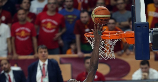 Galatasaray seriyi 2-1’e getirdi: 65-63