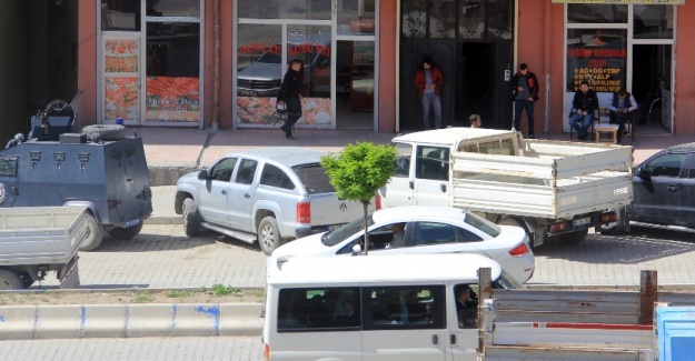 Hakkari’de FETÖ operasyonu: 13 gözaltı