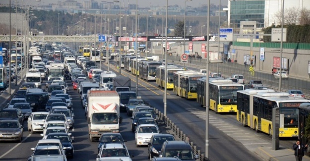 İstanbullular bugün yollara dikkat !