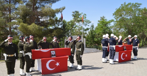 Şehitler için Şırnak’ta tören düzenlendi