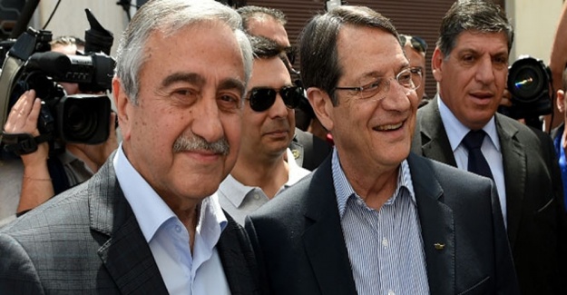 Akıncı ile Anastasiadis bir araya geldi