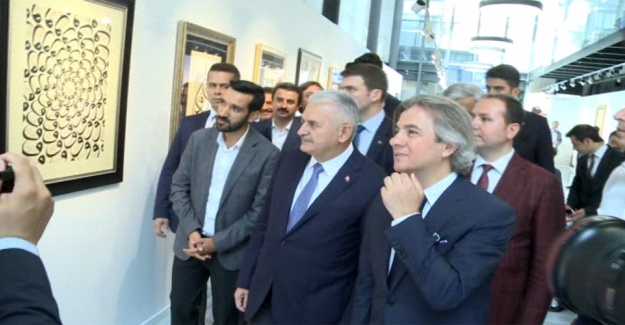Başbakan Beyoğlu Belediyesini ziyaret etti
