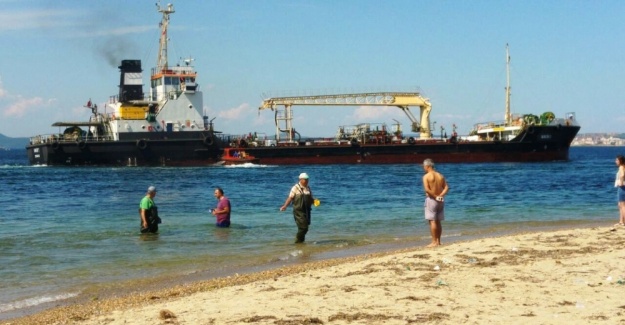 Çanakkale Boğazı’nda gemi karaya oturdu