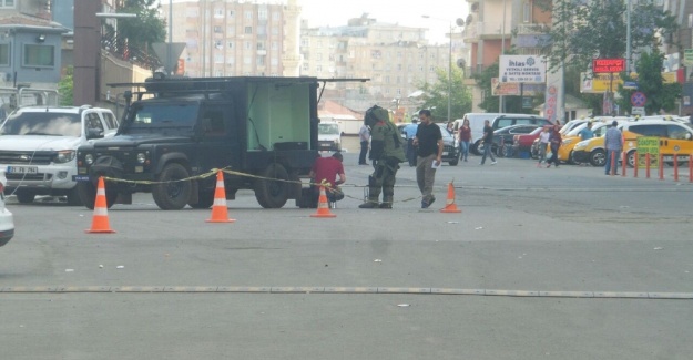 Emniyet Müdürlüğü önünde şüpheli araç alarmı