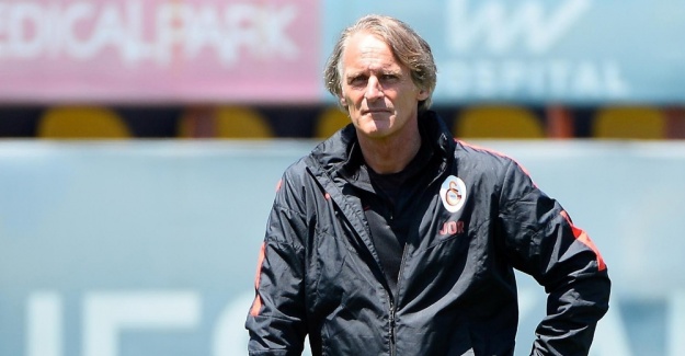 Galatasaray Riekerink ile yola "devam" dedi