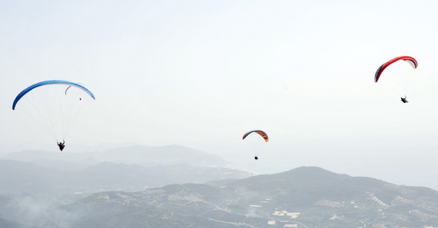 Yamaç Paraşütü 3. Etabı Alanya’da başladı