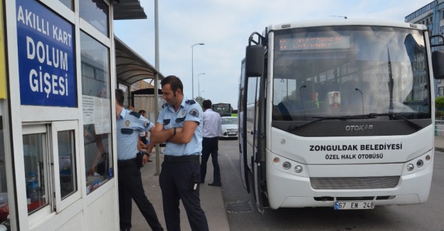 22 halk otobüsü ve bilet gişesini soydular