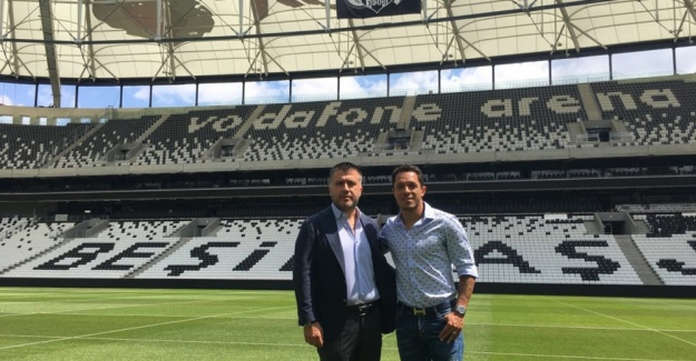 Adriano Vodafone Arena’yı Gezdi