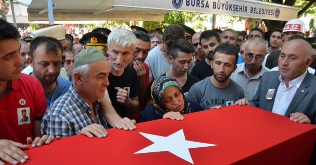 "Bombalı tuzakları kuran elleri felç et Allah’ım”