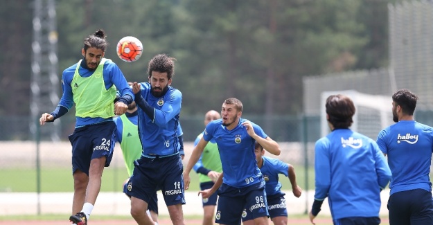 Fenerbahçe Topuk Yaylası’nda ilk antrenmanını yaptı