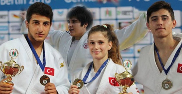 Genç judoculardan 4 bronz