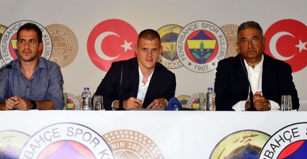 Martin Skrtel imzayı attı